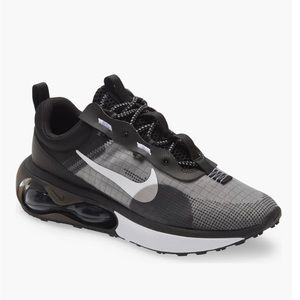 *Like New* Only worn once or twice. Air Max 2021 Sneaker (Men) 10.5